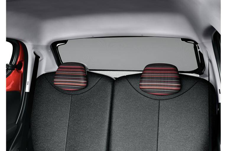 Peugeot 108 - Sunblind - Rear Glass